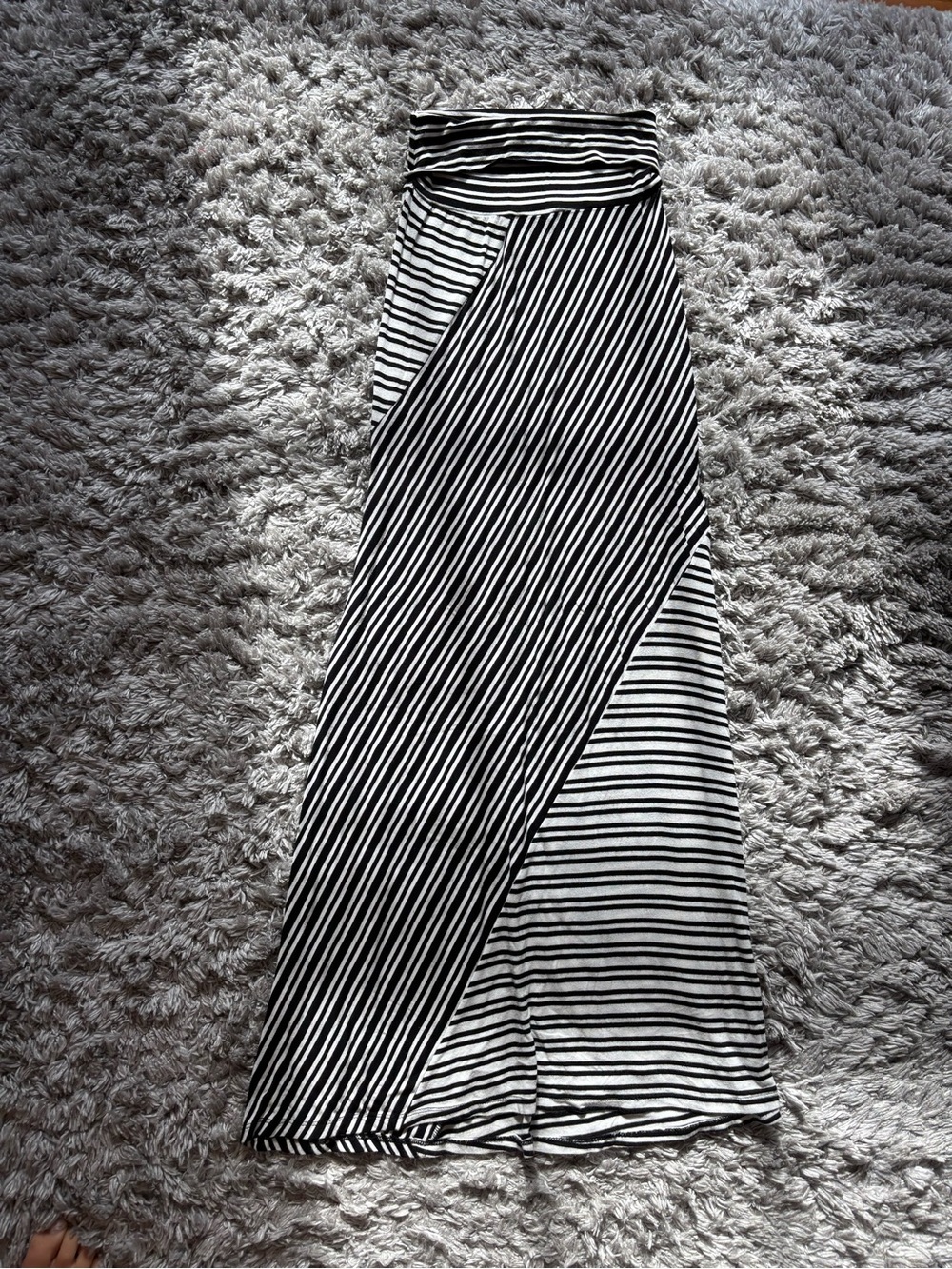 Joe Benbasset Black and White Striped Maxi Skirt
